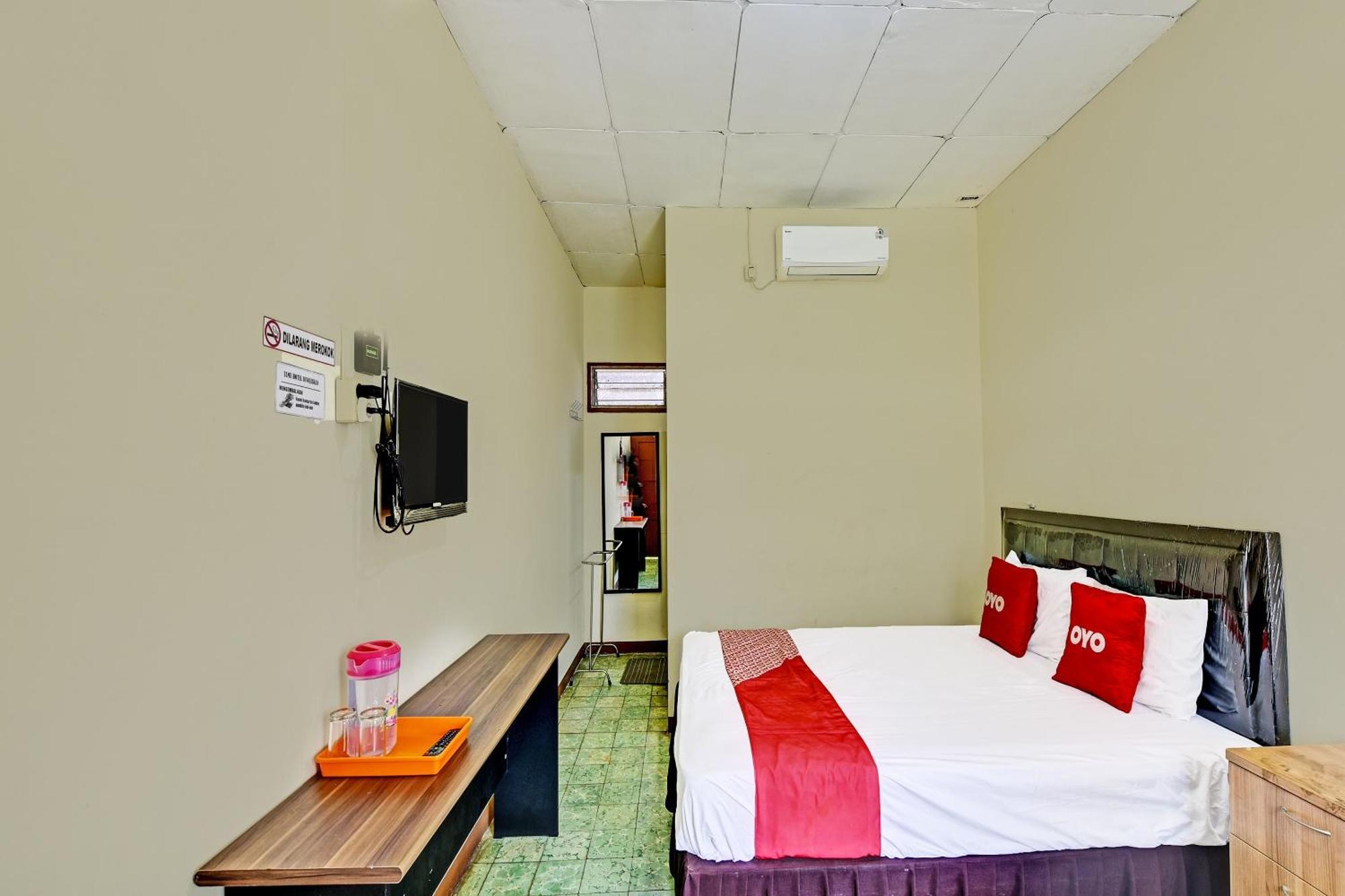 Oyo 90443 Hotel New Kartika In Cilopadang Ngoại thất bức ảnh