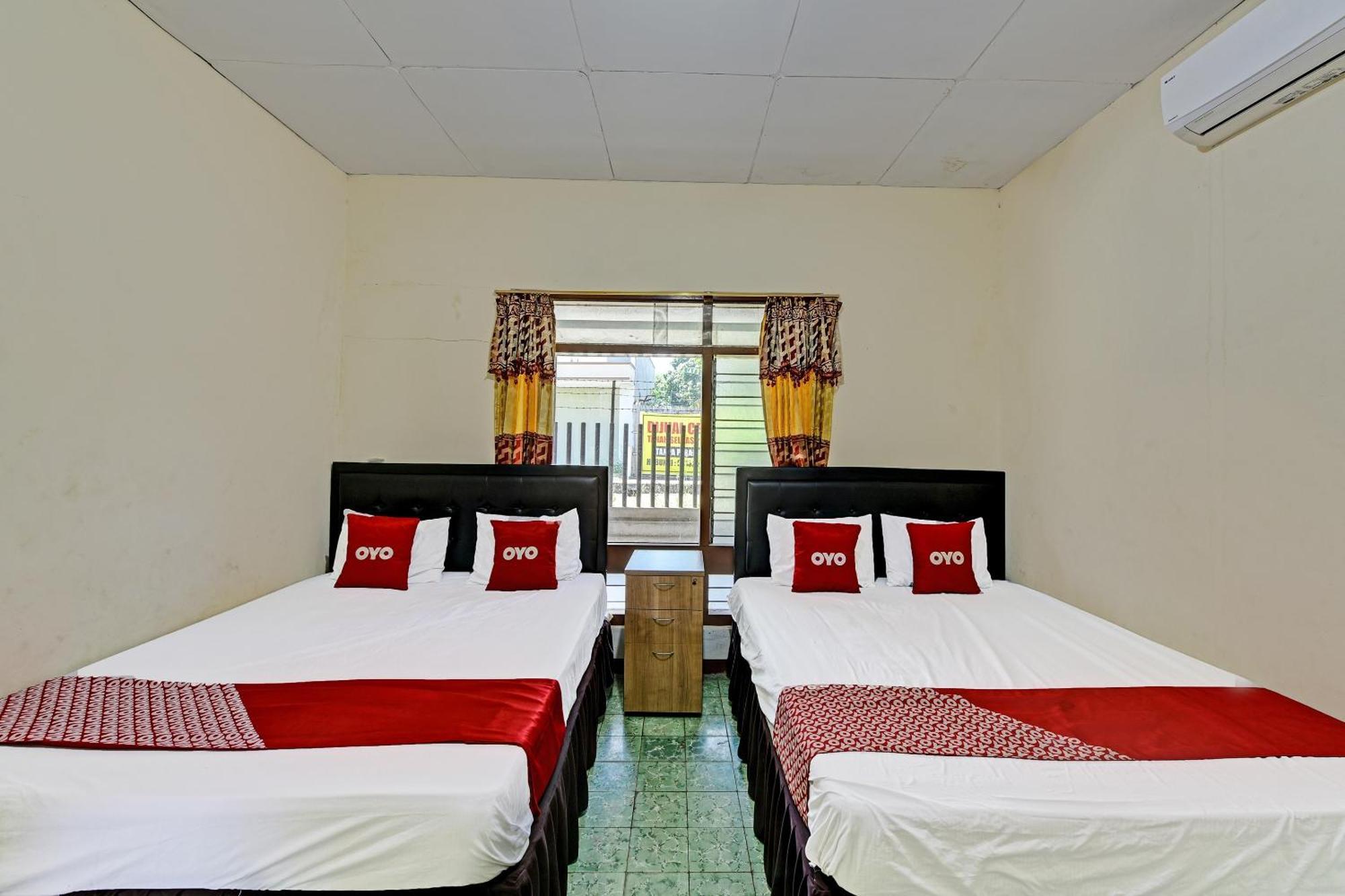 Oyo 90443 Hotel New Kartika In Cilopadang Ngoại thất bức ảnh